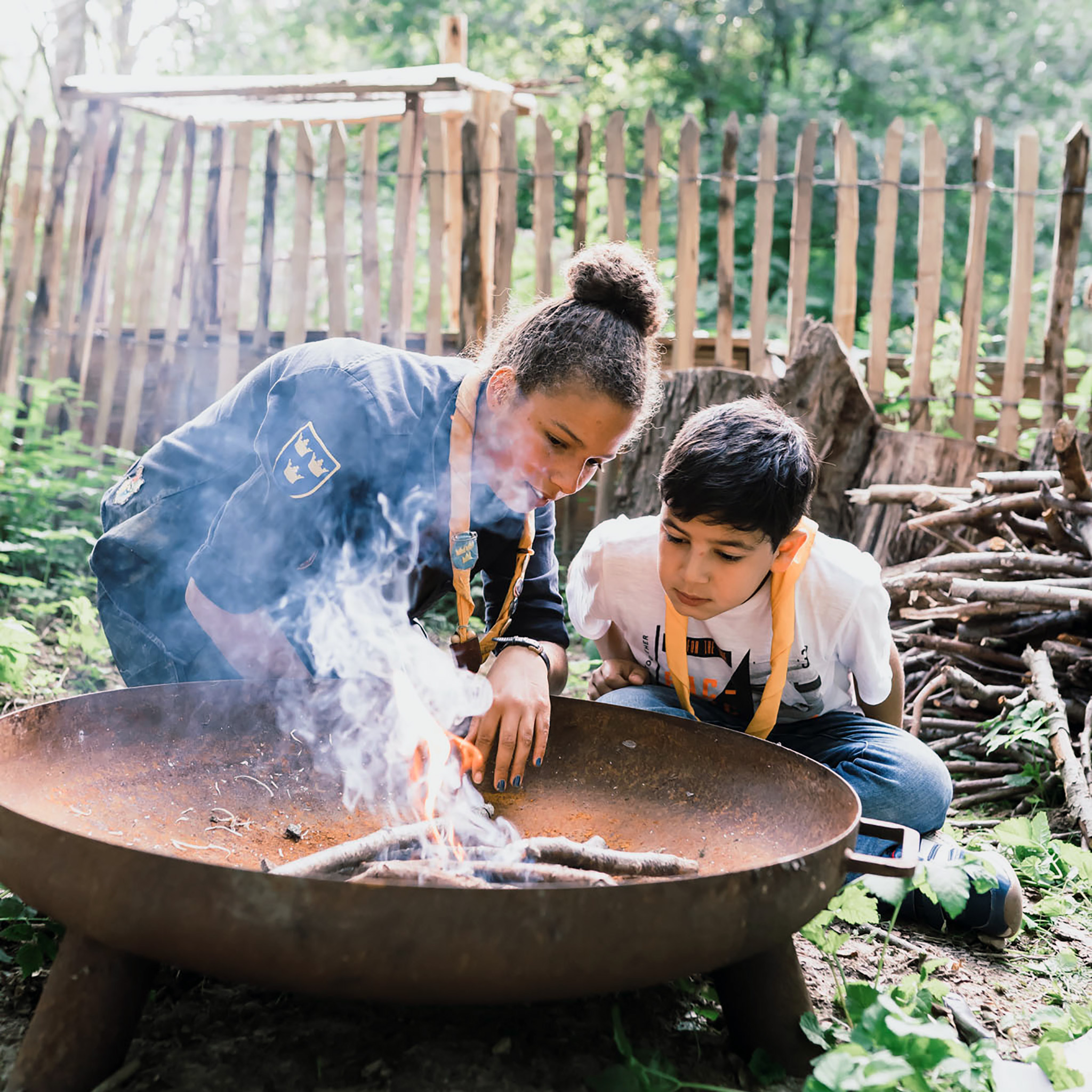 FERIENANGEBOTE FÜR KINDER UND JUGENDLICHE FERIENANGEBOTE FÜR KINDER UND JUGENDLICHE